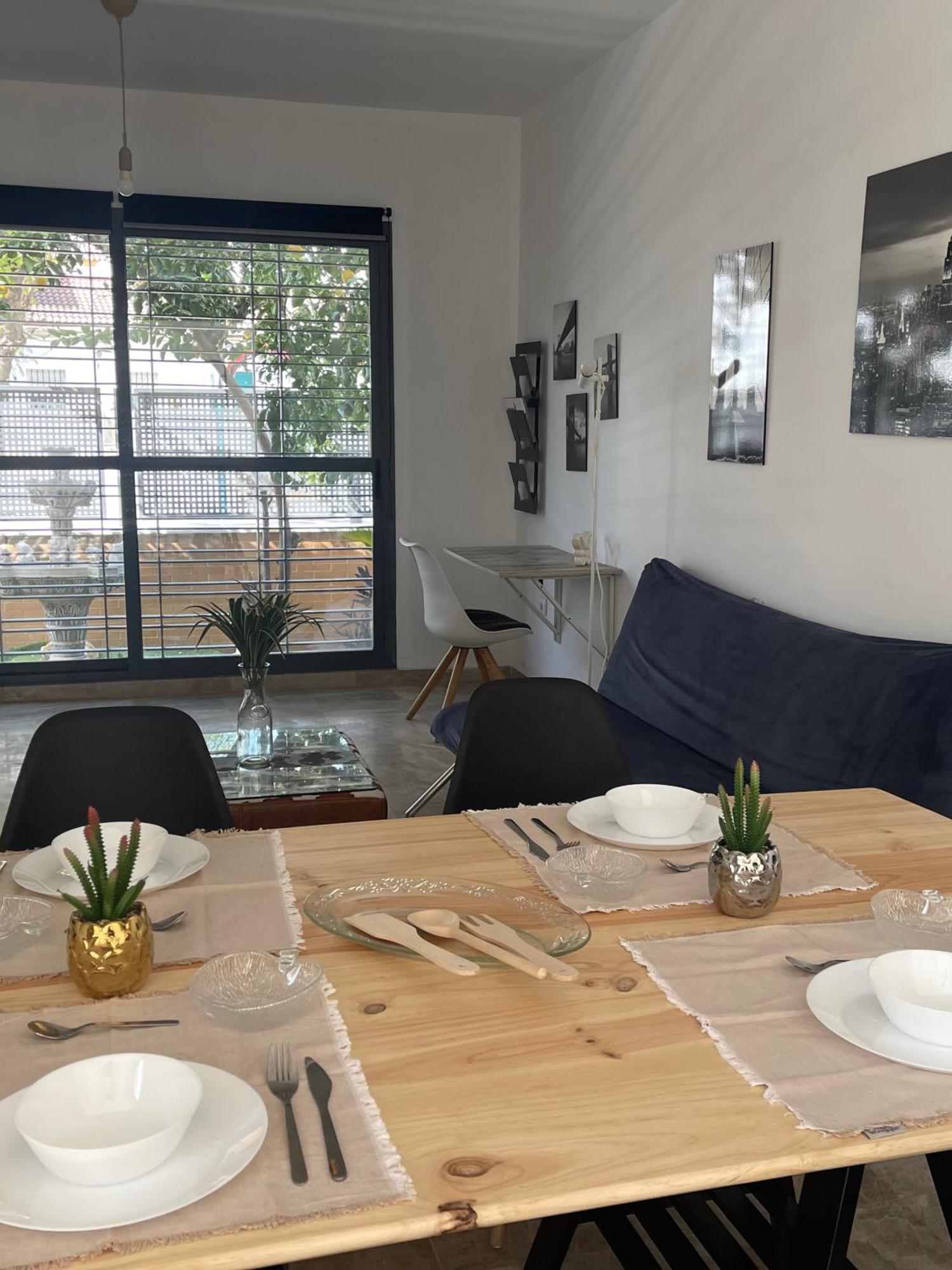 Astral-Habitacion Doble Privada En Casa Compartida-Uebica2 Hotel Mairena del Aljarafe Ngoại thất bức ảnh